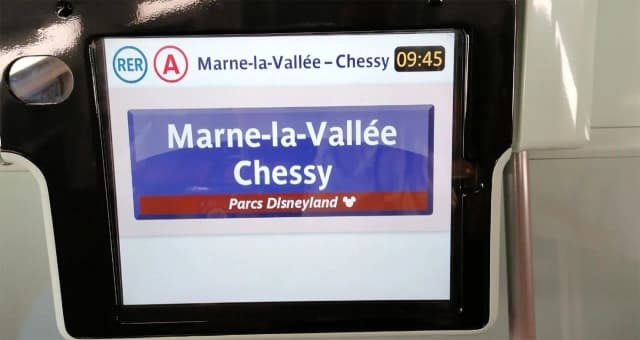 Jak dojechać z Paryża do Disneylandu - najlepsze opcje transportu