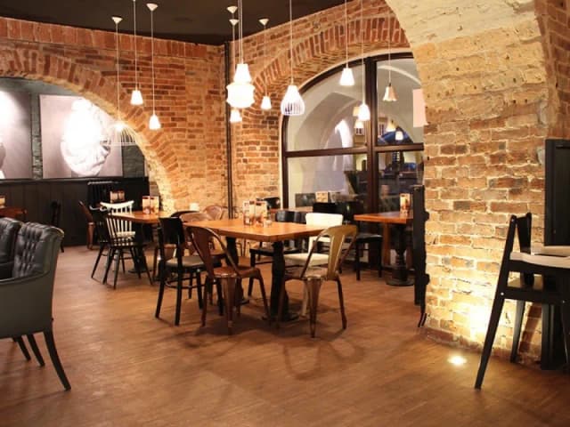 Gdzie zjeść w Jeleniej Górze? Odkryj najlepsze lokale gastronomiczne Gdzie zjeść w Jeleniej Górze? Odkryj najlepsze lokale gastronomiczne